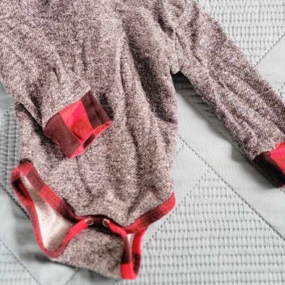 🔥5 FOR $25🔥Buffalo Plaid Baby Outfit 0-3Months - Picture 5 of 6